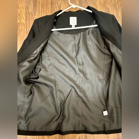 Lauren Conrad Black Blazer with Bell Sleeves Size 8 - Picture 6 of 6